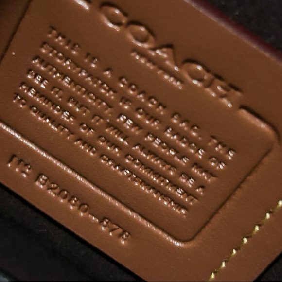 Coach Courier Carryall Glovetanned Leather Top Handle Bag
See pics! Beauty - Picture 13 of 14